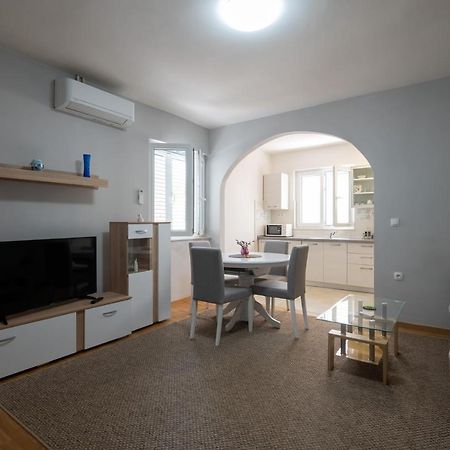 Modern Apartment Edda - Quiet Area - Close To Old Town And Beaches Zadar Luaran gambar